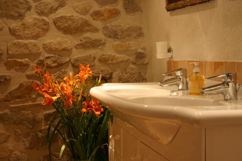 Gite Le Gre Chantemerle-les-Grignan ภายนอก รูปภาพ